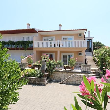 שילו Apartments Grskovic G. Jesenovica מראה חיצוני תמונה